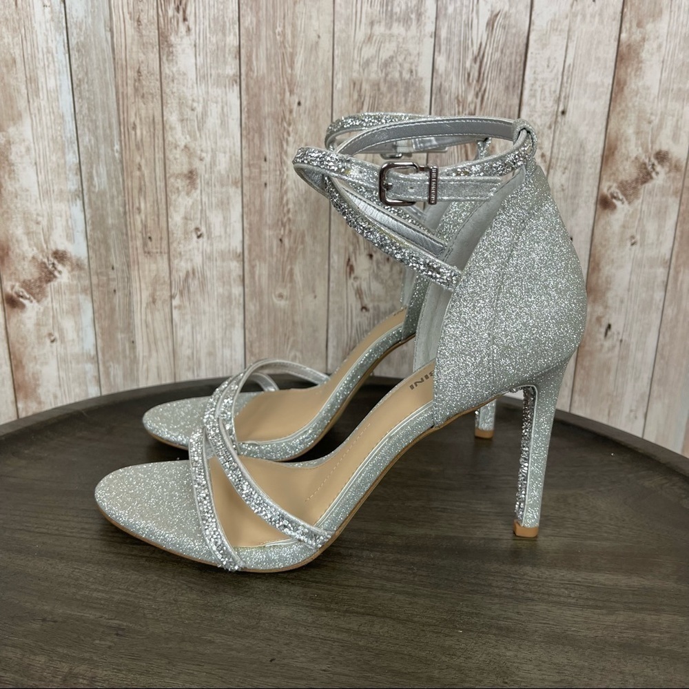 Gianni Bini Maycie “Silver” Ankle Wrap Sandal/Heel Size 7.5 Women - Picture 4 of 13